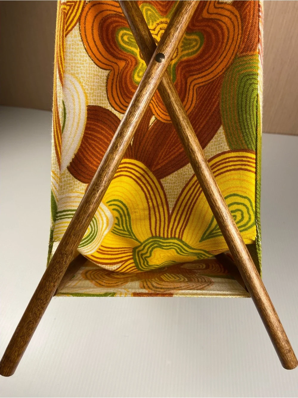 Vintage MCM Folding Magazine Rack Knitting Sewing Basket Mod Floral Wood Stand